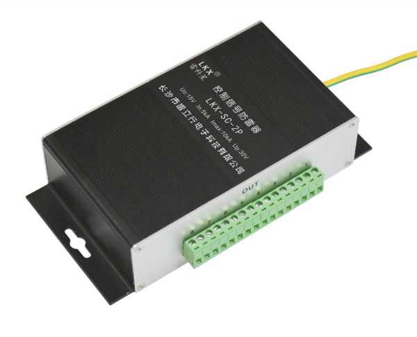 控制信号防雷器(8口)UN12V